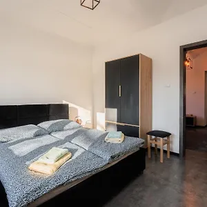 https://apartmny-praha-modany.praguehotelsweb.com