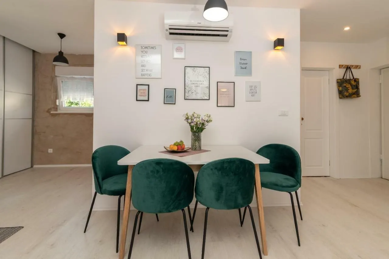 Apartment Aron Trogir